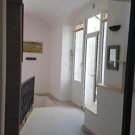 Location T3 * Pau